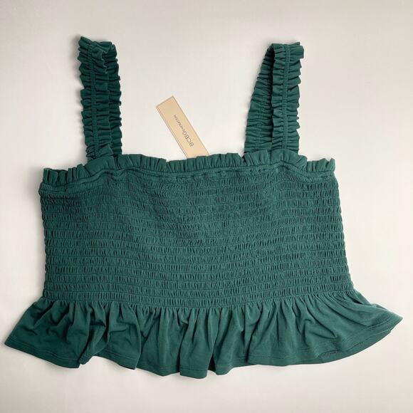 BCBGeneration NWT Sleeveless Smocked Top - Picture 1 of 9